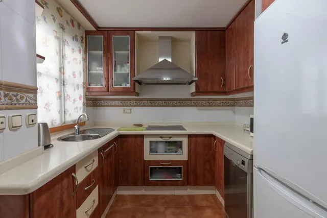 ÁTICO DE 140 M2 CON TERRAZA PRIVADA, GARAJE Y VISTAS DESPEJADAS EN SALOBREÑA — 22