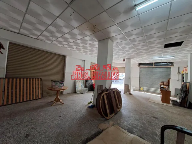 ¡¡ LOCAL ESQUINA TRANSFORMABLE EN VIVIENDA, EN CENTRO DE ASPE !! — 2
