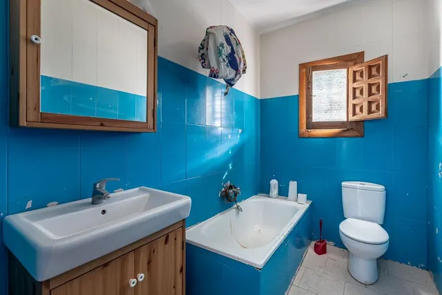 Cortijo con casa de 117 m2 y terreno de 2.312 m2 en Santa Fe — 9