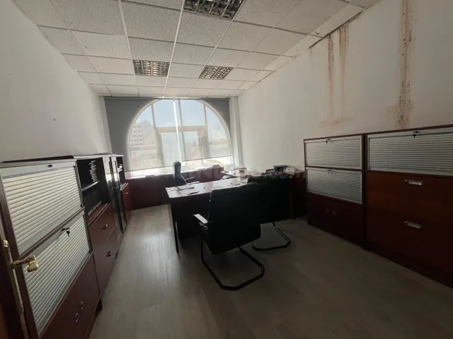 Amplia y luminosa oficina en ubicación estratégica junto a l - foto 4