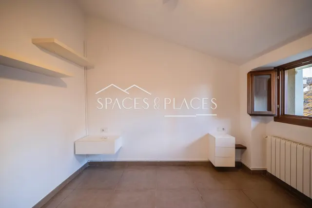 Piso de 2 dormitorios con piscina y garaje junto — 24