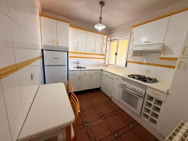 Oportunidad de Adosado en Santas Martas - Ideal para Primera - foto 4