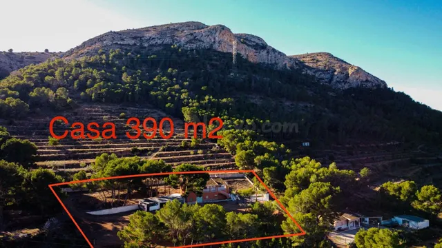 SE VENDE VILLA EN FINESTRAT, OPORTUNIDAD DE INVERSION 390M2, - foto 2