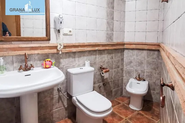 EN VENTA HOTEL Y RESTAURANTE LOS PINILLOS — 39
