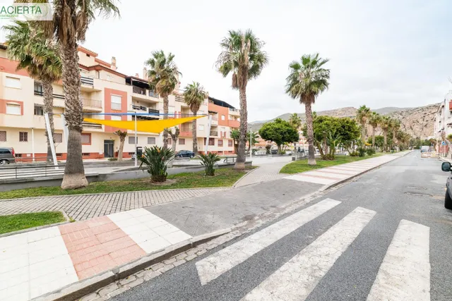 EXCEPCIONAL OPORTUNIDAD, PISO EN CALAHONDA. - foto 4