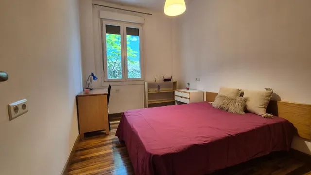 Piso 3 habitaciones 88m² en alquiler - Casco Viejo — 14