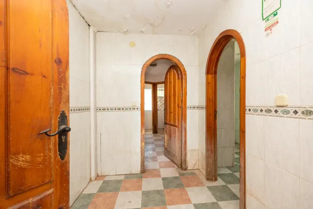 Terreno urbanizable, actualmente hay un restaurante. — 26