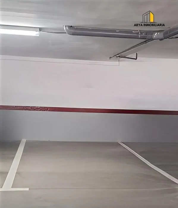 CHALET ADOSADO TOTALMENTE REFORMADO · CALIDAD, LUZ Y CONFORT — 21