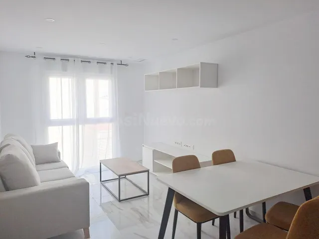 Apartamento moderno de un dormitorio en Torrevieja — 2