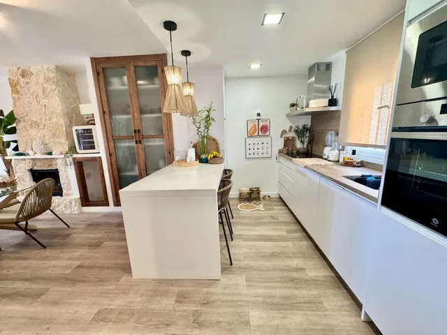 Venta de casa adosada con tres dormitorios en Benalmádena Costa, Málaga, Costa del Sol — 29