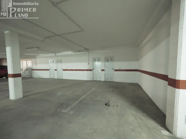 Garaje mas trastero en alquiler junto a c/Doña Crisanta y c/