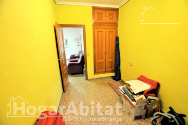 Casa amplia y luminosa con tres terrazas y gran garaje, en el centro — 29