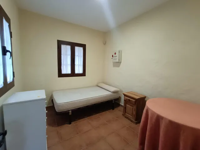 CHALET EN RANA VERDE — 35