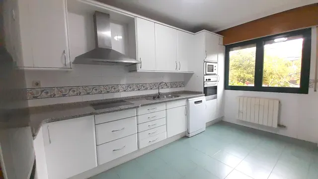 CHALET EN VENTA EN PAULA LÓPEZ-COVARESA — 24