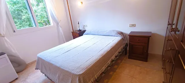 Piso luminoso junto a la playa con terraza y vistas parciales al mar en la gruta — 23