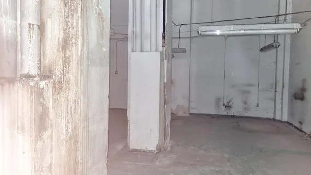 AVDA NAVARRA - 106 m2 de LOCAL COMERCIAL A PIE DE CALLE. — 7