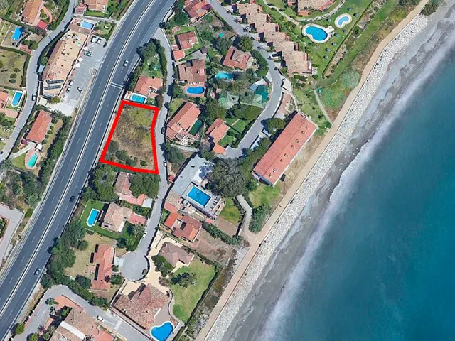 Parcela en venta - Costa Del Sol - foto 2