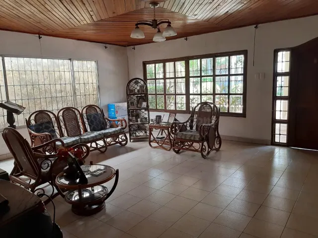 SE VENDE HERMOSA CASA EN EL BARRIO CRESPO - foto 5