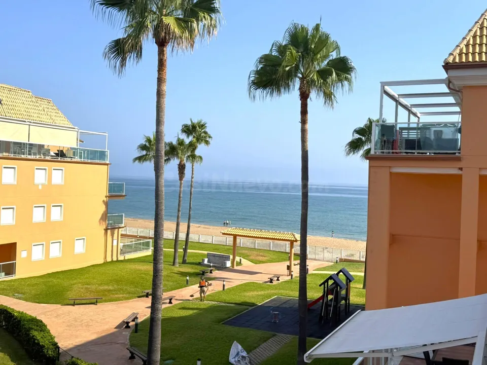 FANTASTICO APARTAMENTO CON VISTAS AL MAR