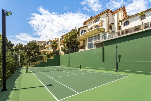 Villa de representación con guest house, spa privado, ascens - foto 4