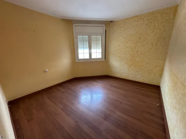 Amplio Piso en Venta 4h en Sant Boi de Llobregat - Zona Vinyets — 12