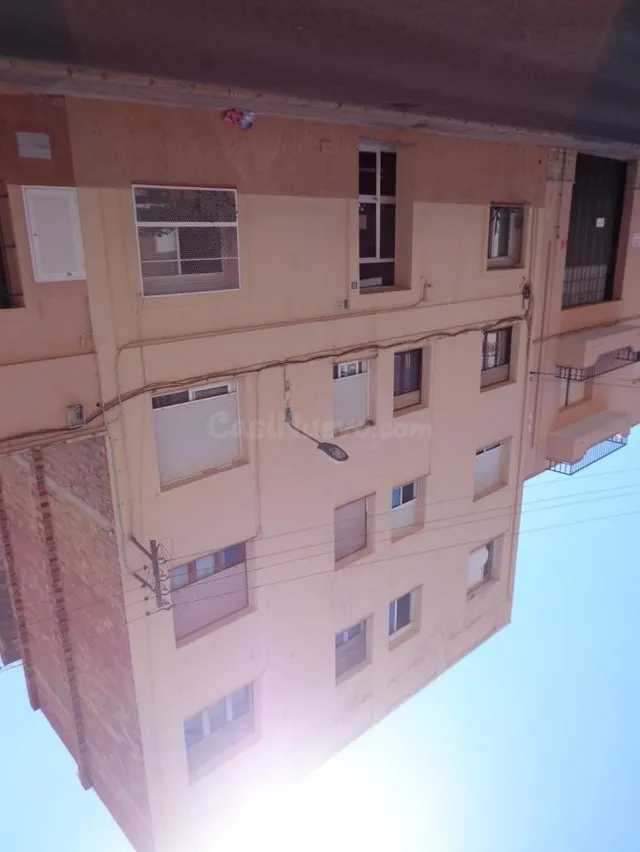 Se vende Piso ALQUILADO en Calle SUNYER 90 Alcanar, (Tarrago