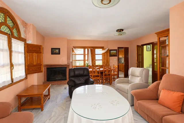 Chalet independiente con piscina en Híjar, Las Gabias — 4