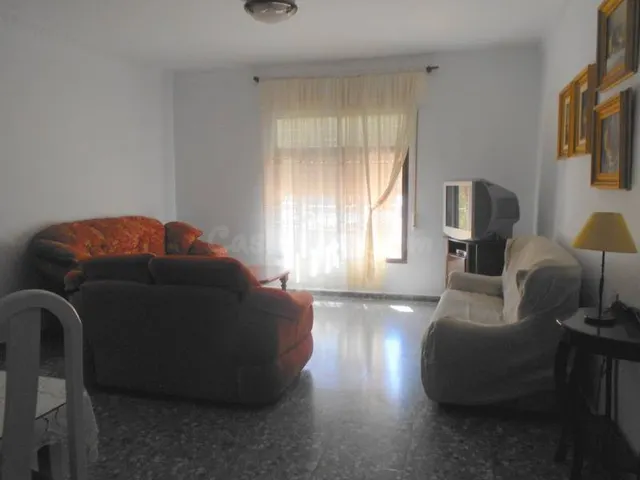 ¡Espacio para toda la familia en planta baja y con una gran terraza! — 5