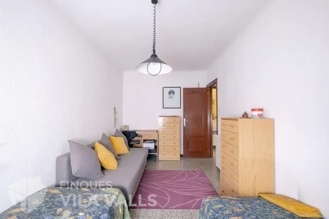 Piso amplio en Caldes con terraza, galería y ascensor — 26
