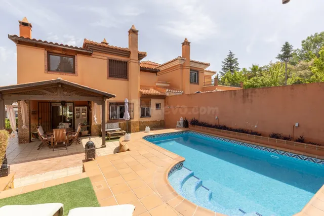 Exclusiva vivienda premium en La Zubia — 2