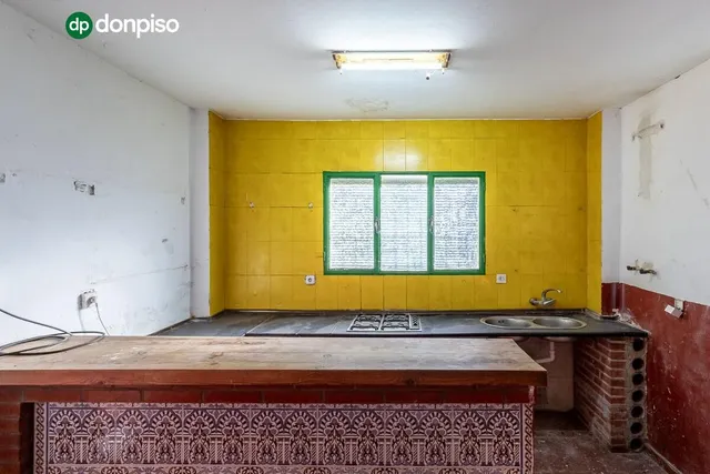 Cortijo con casa de 117 m2 y terreno de 2.312 m2 en Santa Fe — 7