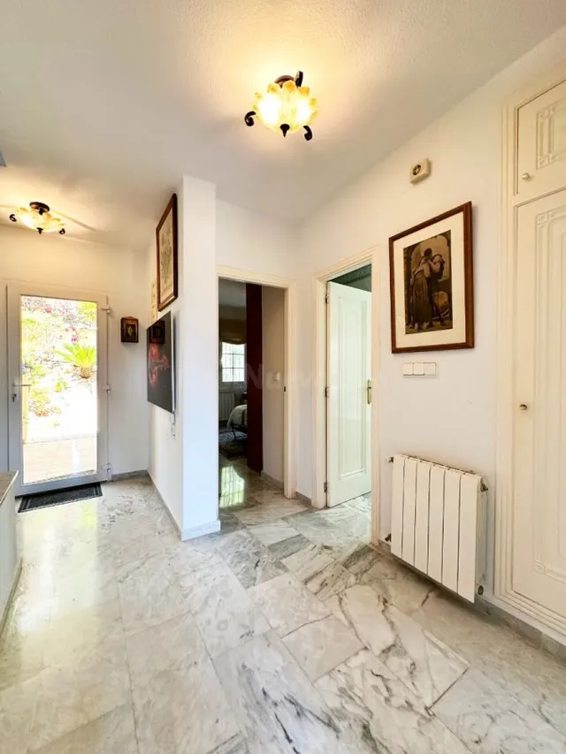 Villa de 3 dormitorios 3 baños en Orihuela Costa  ( Campo de golf Las Ramblas ) — 8