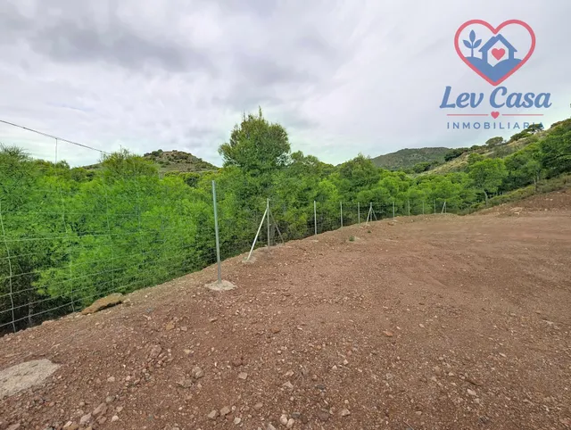 FINCA DE 10.400 M2 CON PISCINA EN SIERRA ESPUÑA — 120.000 € — 20
