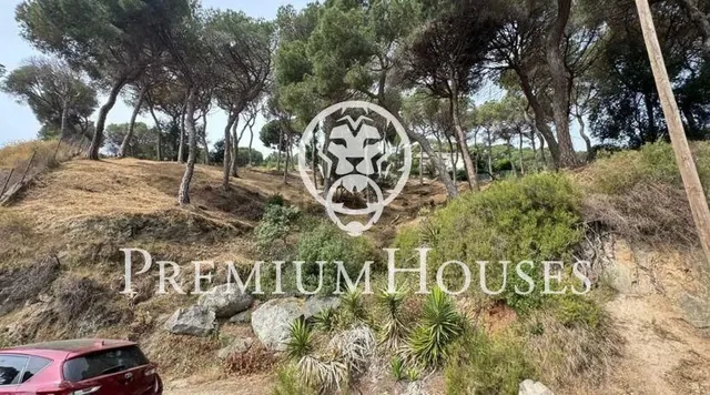 Terreno en venta en Premià de Dalt con vistas al mar — 16