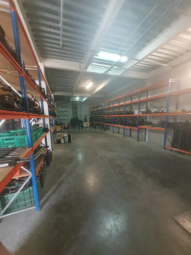 Se vende nave industrial en P.I La Palmera - foto 4