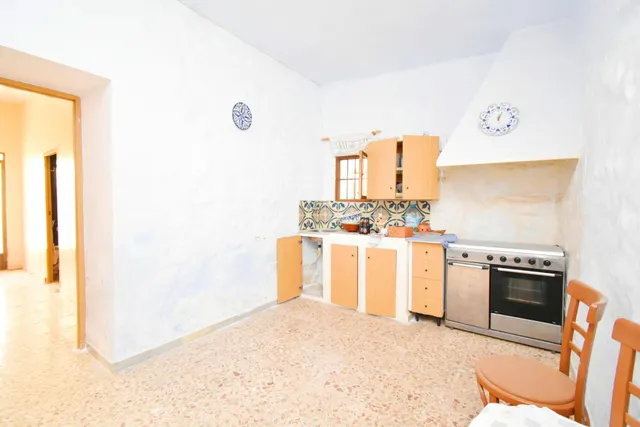 Casa a reformar en ejido norte con porche y zona de aparcamiento !!!! — 13