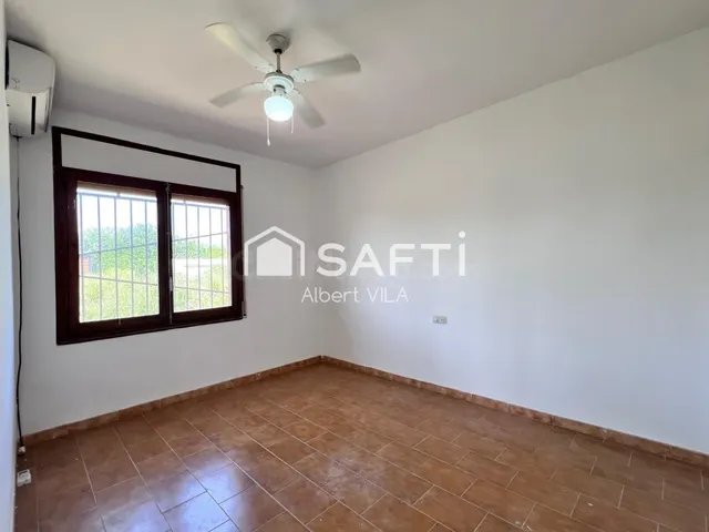 Finca rústica con chalet y piscina en Valls — 8