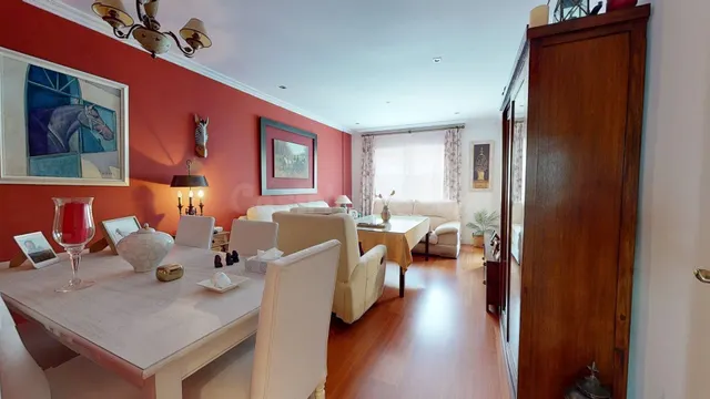 MAGNIFICA VIVIENDA DE 4 DORMITORIOS, CONVERTIDA EN 3 DORMITO - foto 3