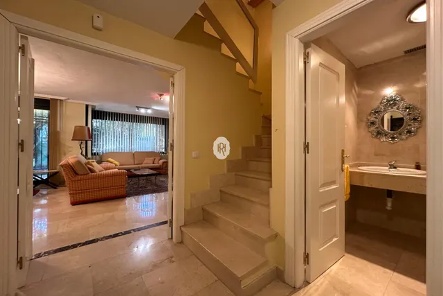 UNA CASA PARA VIVIR Y DISFRUTAR EN FAMILIA — 20