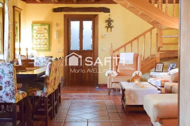 FABULOSA CASA DE PIEDRA TOTALMENTE REFORMADA — 19