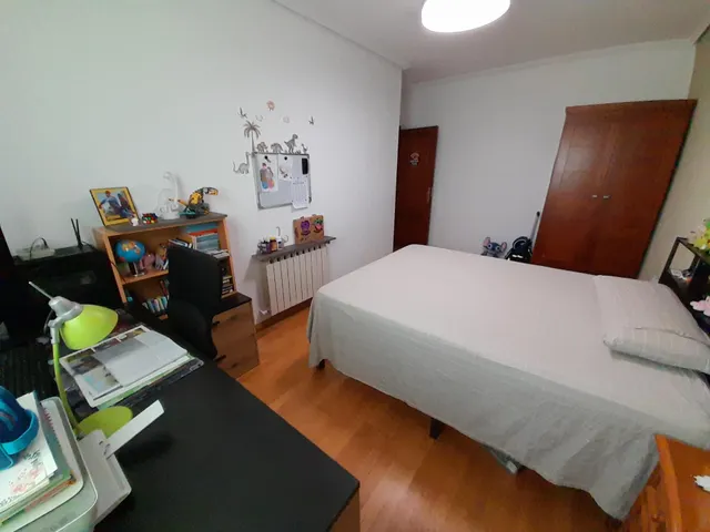 AMPLIO PISO CON TERRENO ADICIONAL EN CACABELOS.  109.000 € — 18