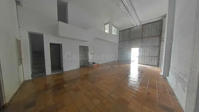 Local comercial 211m² en venta - Residencia - Abella