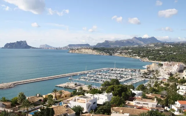Villa de lujo con 4 dormitorios y piscina privada en Moraira — 17