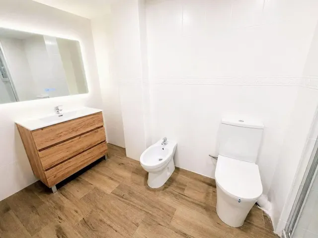 Venta de Piso 3 Dormitorios 1 Baño en Aiora — 8