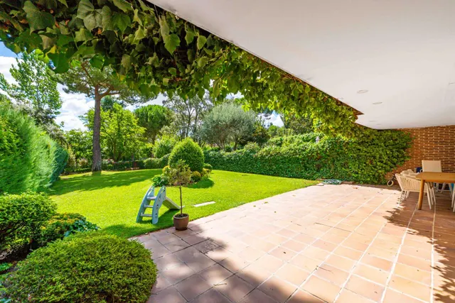 Chalet pareado en alquiler en Montepríncipe — 46