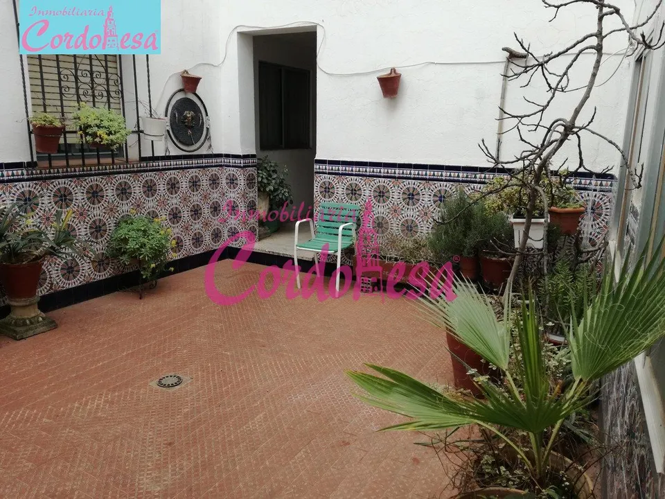 CASA INDEPENDIENTE ZONA CORREDERA