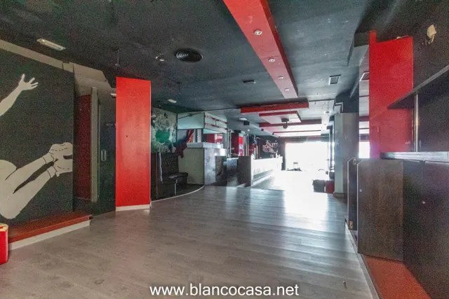 VENTA LOCAL COMERCIAL EN ZONA CENTRO DE LARACHA — 14