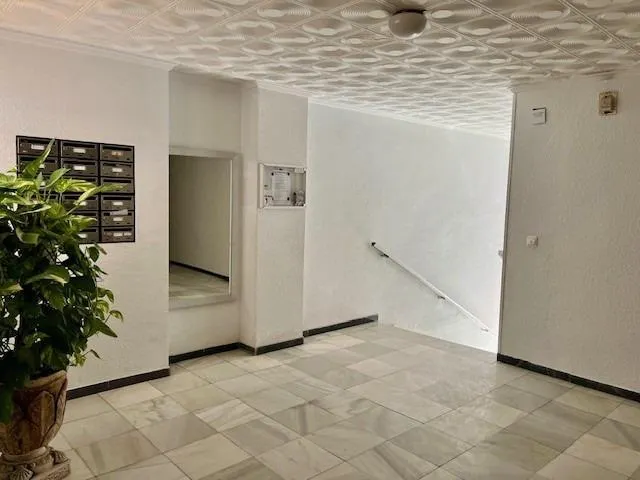 Apartamento de 3 dormitorios y 2 baños a 200 metros de Playa del Cura — 31