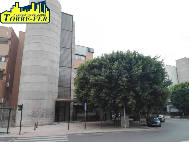 GRAN OFICINA DE 162 m2 PERFECTAMENTE ACONDICIONADA - foto 4