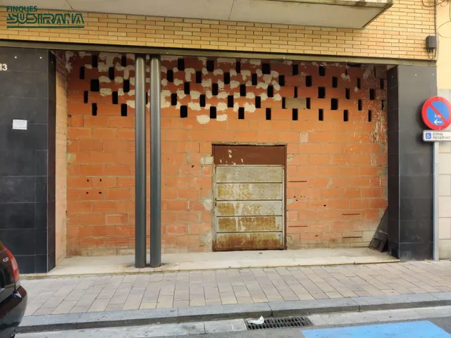 LOCAL EN VENDA a IGUALADA - Zona Barri del Sant Crist — 2